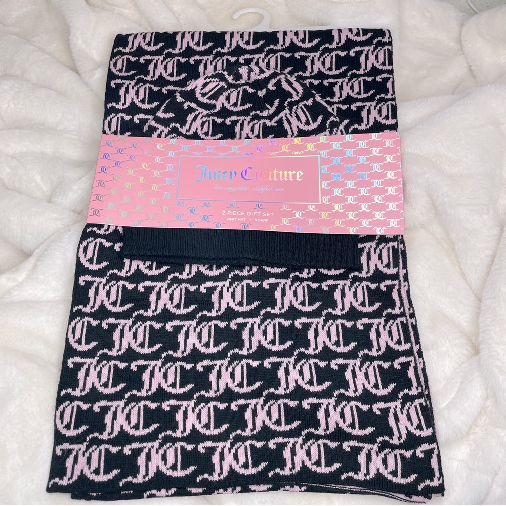 NEW Juicy Couture Womens 2 Piece Knit Hat Scarf Gift Set Black Pink JC Monogram